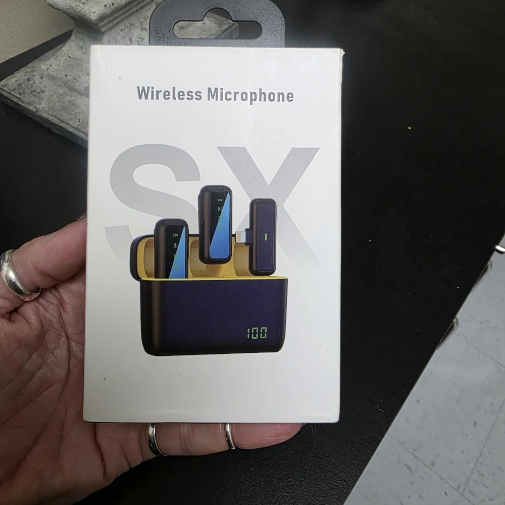 Wireless Microphone Set - Black and Yellow For iPhones